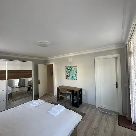 Apartment Baia *